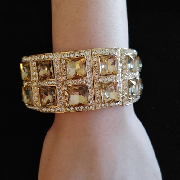 Citrine Square Cut Rhinestone Stretchy Bracelet💛 - Picture 4 of 5
